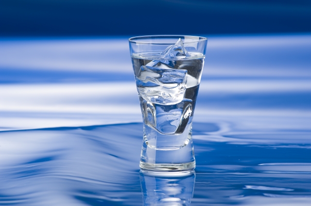 ナチュラルウォーターとミネラルウォーターの違いって？