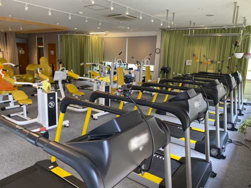 西諌早スタジオ内